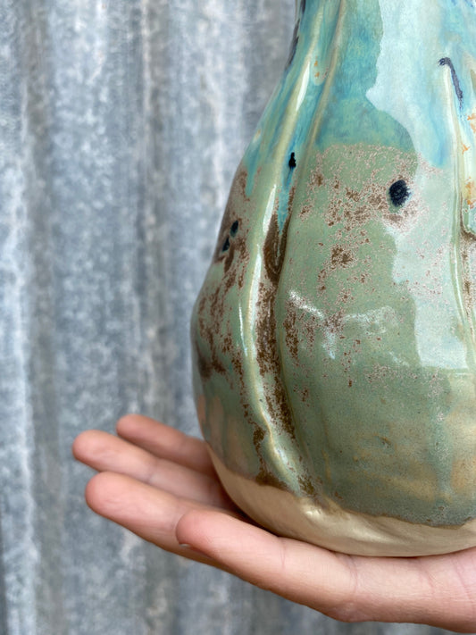 Curvy Texture Vase